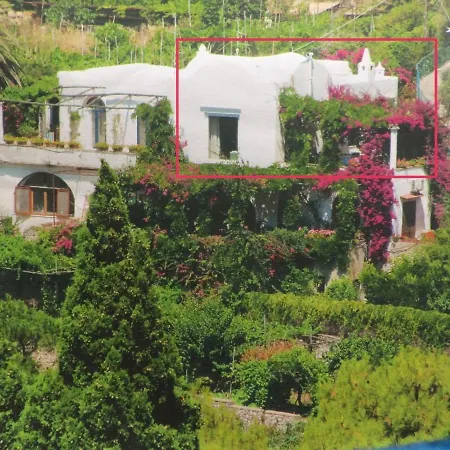 Appartamento Casa Di Artisti Anni Trenta Nel Cuore Di Capri